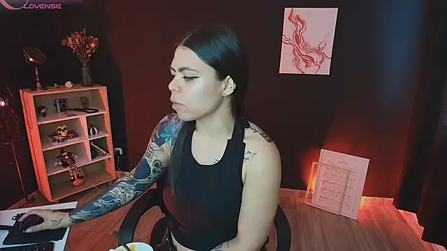  WednesdayFriday  online show from September 17, 2025, 8:10 pm