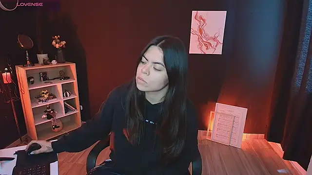  WednesdayFriday  online show from November 23, 2025, 5:02 pm