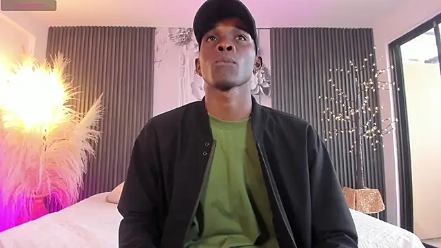 JacksonMuller  online show from February 2, 2026, 1:21 pm