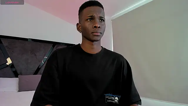 Snapshot of JacksonMuller_ chatting on April 14, 2026, 12:55 pm JacksonMuller online show from April 14, 2026, 12:55 pm