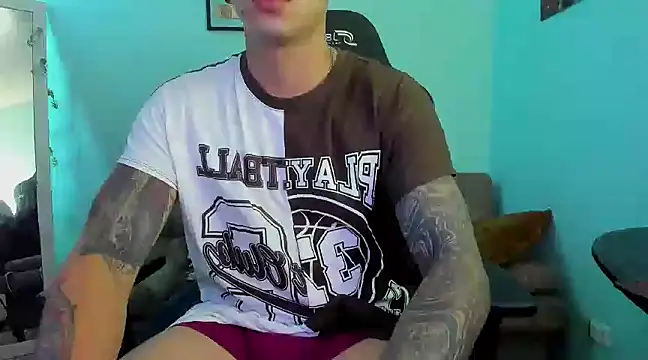 E Moon online show from January 1, 2025, 10:24 pm