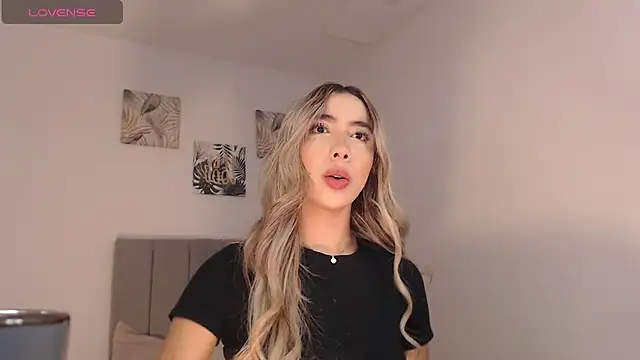 Snapshot of Marian_se chatting on February 12, 2026, 9:10 pm Marian se online show from February 12, 2026, 9:10 pm