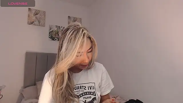 Snapshot of Marian_se chatting on February 23, 2026, 3:20 pm Marian se online show from February 23, 2026, 3:20 pm