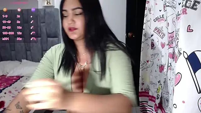 Alicelunaa online show from March 21, 2025, 10:39 pm