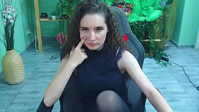 Snapshot of Miss_Barbara_ chatting on January 27, 2025, 9:33 pm Miss Barbara online show from January 27, 2025, 9:33 pm