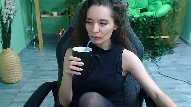 Snapshot of Miss_Barbara_ chatting on February 7, 2025, 11:03 pm Miss Barbara online show from February 7, 2025, 11:03 pm