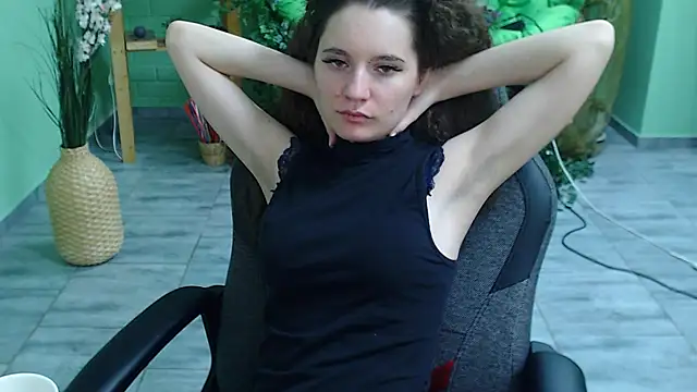 Snapshot of Miss_Barbara_ chatting on February 12, 2025, 12:27 am Miss Barbara online show from February 12, 2025, 12:27 am