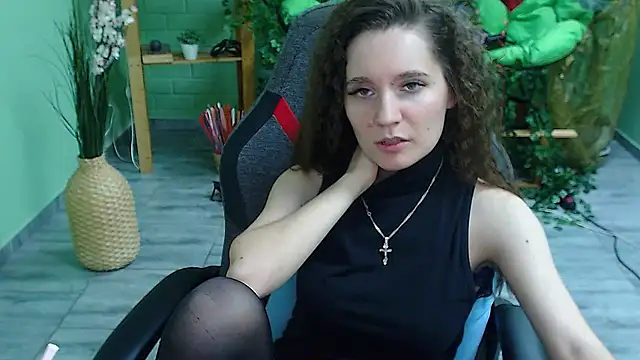Snapshot of Miss_Barbara_ chatting on February 13, 2025, 9:49 pm Miss Barbara online show from February 13, 2025, 9:49 pm