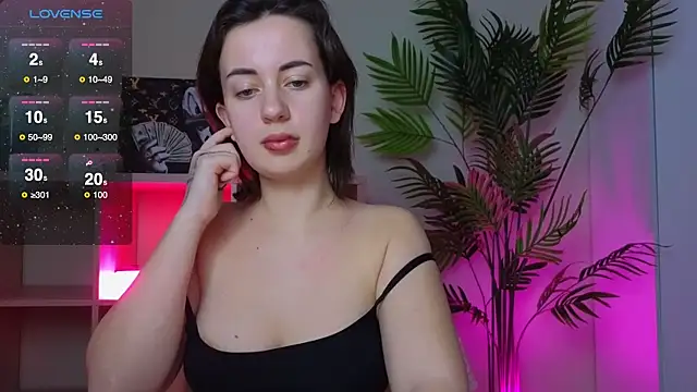 Snapshot of SweetieKendl chatting on April 26, 2026, 10:40 pm SweetieKendl online show from April 26, 2026, 10:40 pm