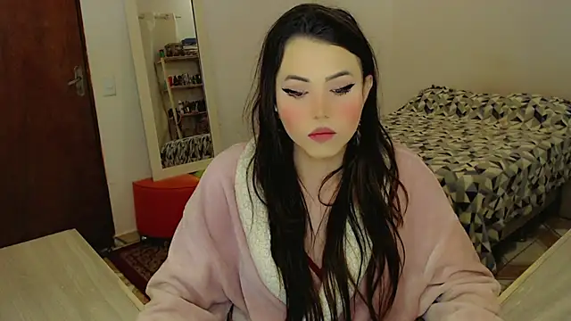 Sophie Fantasys online show from June 15, 2026, 3:25 pm