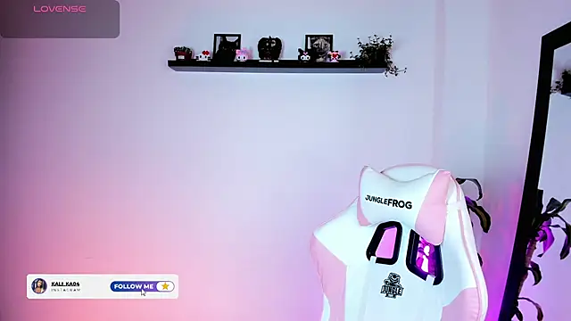 Snapshot of kali_ka_ chatting on October 22, 2025, 6:07 pm kali ka online show from October 22, 2025, 6:07 pm