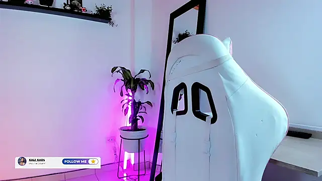 Snapshot of kali_ka_ chatting on October 27, 2025, 6:01 pm kali ka online show from October 27, 2025, 6:01 pm