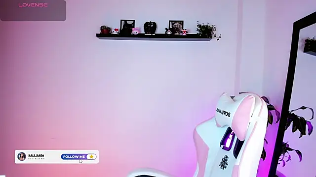 Snapshot of kali_ka_ chatting on November 14, 2025, 8:07 pm kali ka online show from November 14, 2025, 8:07 pm