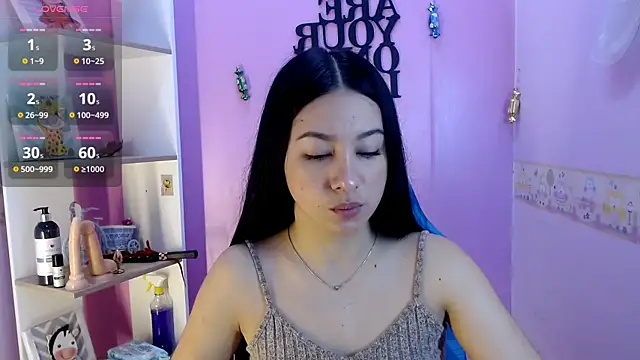 Lila Pinky online show from March 7, 2025, 2:34 pm