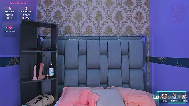 Lila Pinky online show from November 5, 2025, 1:00 pm