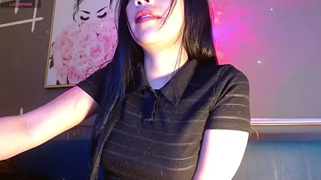 Snapshot of Ey_im_simone chatting on September 24, 2025, 8:01 pm Ey im simone online show from September 24, 2025, 8:01 pm