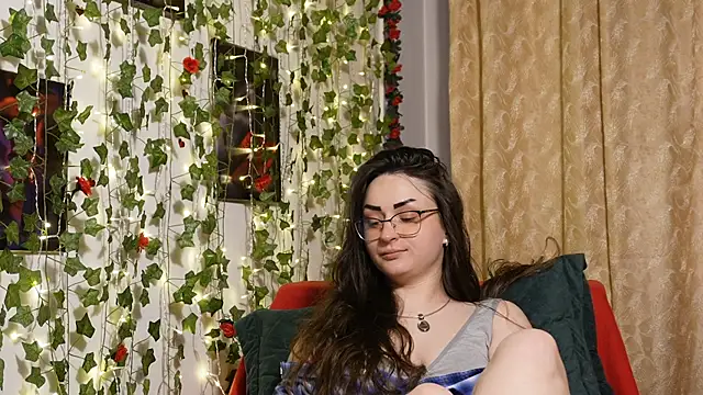 Snapshot of NaughtYHomemadE chatting on January 14, 2026, 12:00 pm NaughtYHomemadE online show from January 14, 2026, 12:00 pm