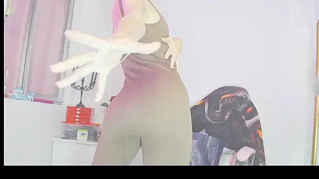 Stryxcy online show from March 17, 2025, 9:45 pm