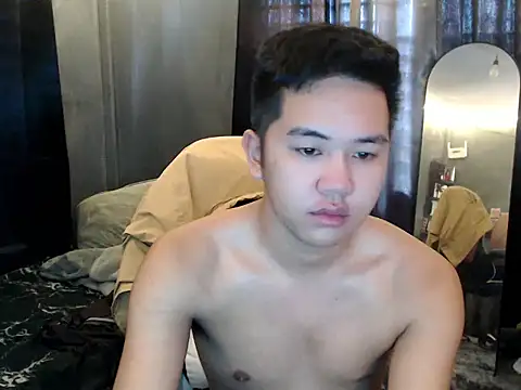 xgregor07 online show from December 1, 2025, 1:10 am