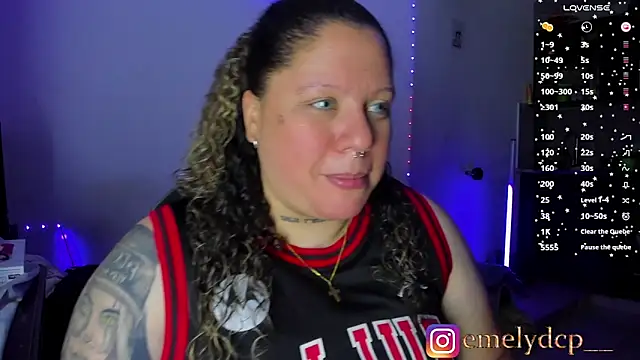 mariana maze online show from November 15, 2025, 5:49 am