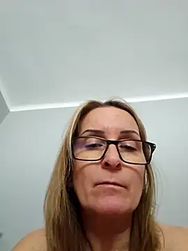 Snapshot of Steffi45 chatting on January 16, 2026, 11:14 am Steffi45 online show from January 16, 2026, 11:14 am