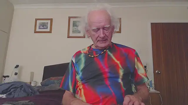 WaverlyKernow online show from December 16, 2024, 11:44 am