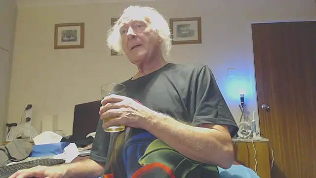 WaverlyKernow online show from January 11, 2025, 4:03 pm