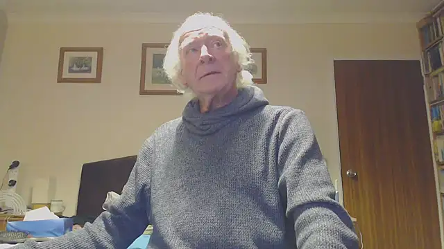 WaverlyKernow online show from January 12, 2025, 9:51 pm