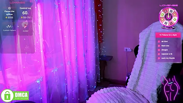 Snapshot of mag1c_eyes1 chatting on December 17, 2025, 2:45 pm mag1c eyes1 online show from December 17, 2025, 2:45 pm