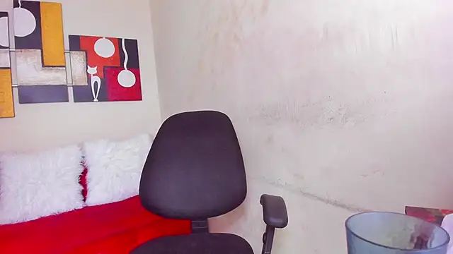 luna hoott online show from February 13, 2025, 5:33 pm