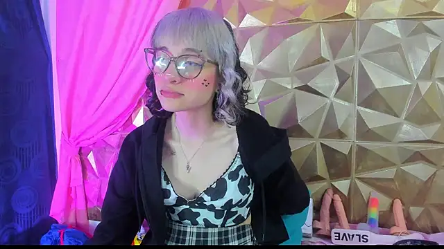 Snapshot of neeko_princes chatting on January 23, 2025, 3:32 pm neeko princes online show from January 23, 2025, 3:32 pm