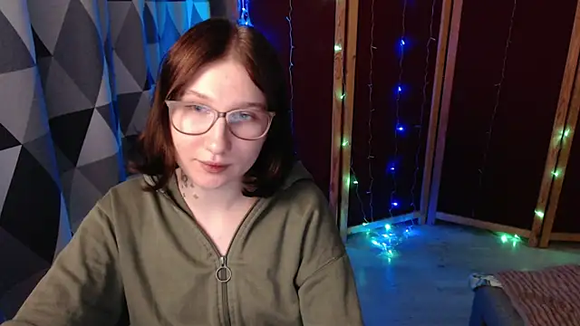 Emma and Tyller online show from December 11, 2024, 4:42 pm