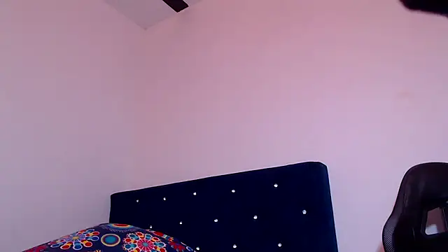 Snapshot of Aliice_Doll chatting on January 5, 2025, 10:50 pm Aliice Doll online show from January 5, 2025, 10:50 pm