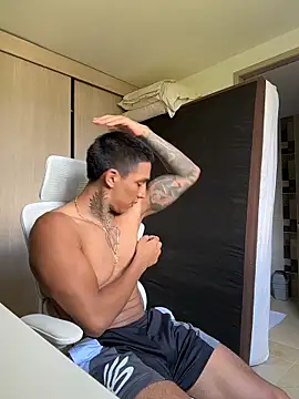 Snapshot of sendfer chatting on January 5, 2026, 7:06 pm sendfer online show from January 5, 2026, 7:06 pm