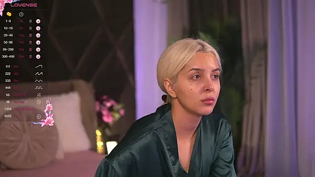 VictoriaMorrone online show from February 20, 2025, 4:50 am