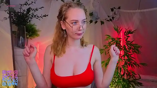 SoniaScott online show from October 21, 2025, 1:06 am