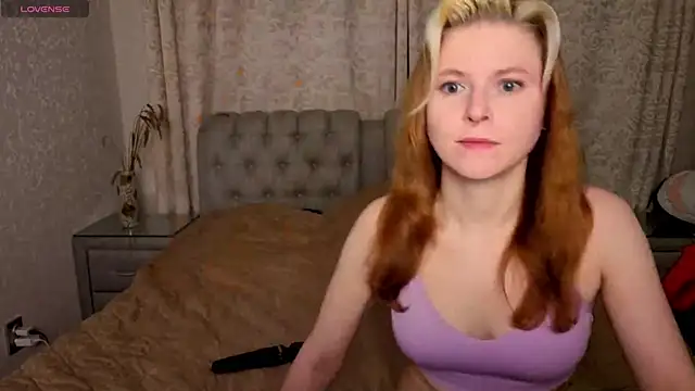 Snapshot of rocky_foxy chatting on November 17, 2025, 9:42 pm rocky foxy online show from November 17, 2025, 9:42 pm