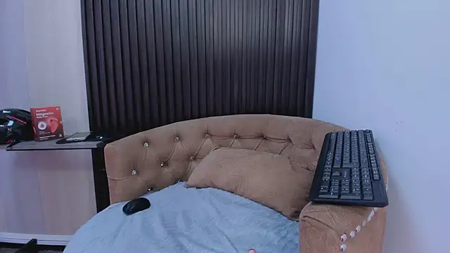 Snapshot of _shantal_smith chatting on February 21, 2025, 10:59 pm shantal smith online show from February 21, 2025, 10:59 pm