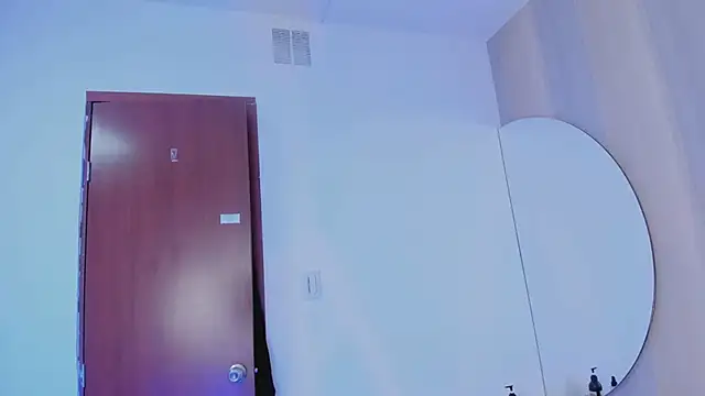 Snapshot of _shantal_smith chatting on March 5, 2025, 4:46 pm shantal smith online show from March 5, 2025, 4:46 pm