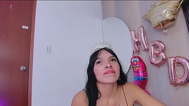 Snapshot of _shantal_smith chatting on March 10, 2025, 4:46 pm shantal smith online show from March 10, 2025, 4:46 pm