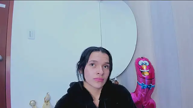 Snapshot of _shantal_smith chatting on March 14, 2025, 11:11 pm shantal smith online show from March 14, 2025, 11:11 pm