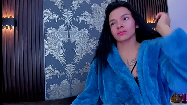 Snapshot of _shantal_smith chatting on October 25, 2025, 4:57 pm shantal smith online show from October 25, 2025, 4:57 pm