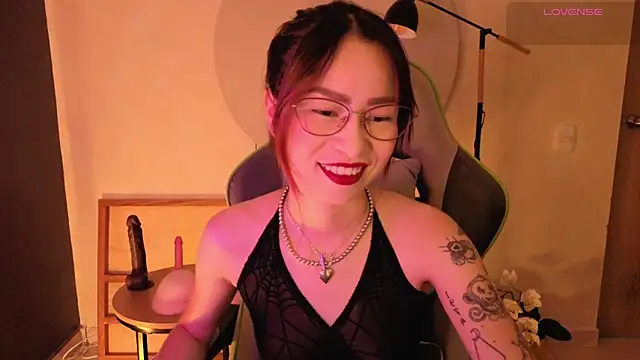 Snapshot of rosse_98_ chatting on April 13, 2026, 12:43 pm rosse 98 online show from April 13, 2026, 12:43 pm