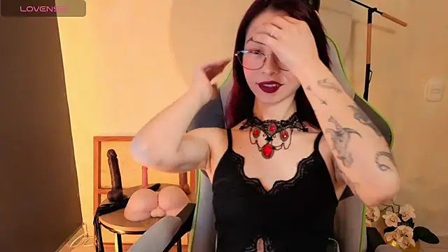 Snapshot of rosse_98_ chatting on April 14, 2026, 1:17 pm rosse 98 online show from April 14, 2026, 1:17 pm