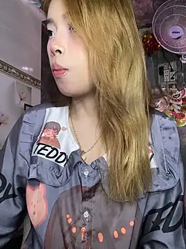 Snapshot of -KathySweet- chatting on February 17, 2025, 1:53 pm -KathySweet- online show from February 17, 2025, 1:53 pm