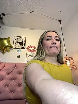 antonella87 online show from November 28, 2025, 8:55 pm