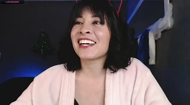 isis diosa online show from December 17, 2024, 11:38 pm