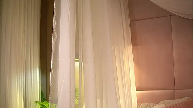 Snapshot of AvaHeath chatting on February 14, 2026, 12:40 am AvaHeath online show from February 14, 2026, 12:40 am