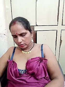 Snapshot of reemacouple007 chatting on September 27, 2025, 7:02 am reemacouple007 online show from September 27, 2025, 7:02 am