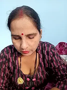 Snapshot of reemacouple007 chatting on November 11, 2025, 8:58 am reemacouple007 online show from November 11, 2025, 8:58 am